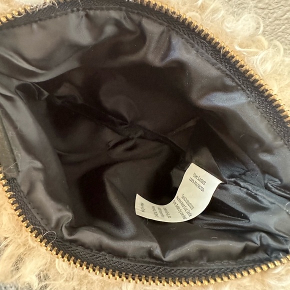 NWT Creative Co-Op Fur Zip Pouch/ Clutch - Picture 2 of 8